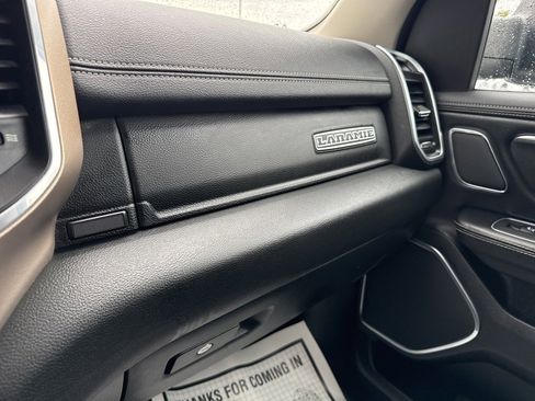 Used 2022 RAM 1500 Laramie image 32
