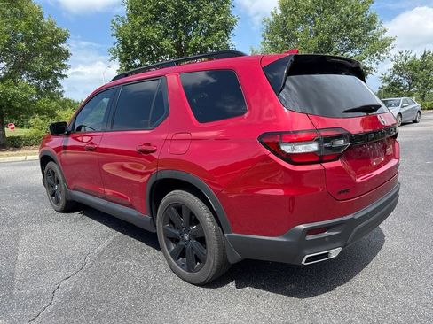 Used 2025 Honda Pilot Black Edition image 4