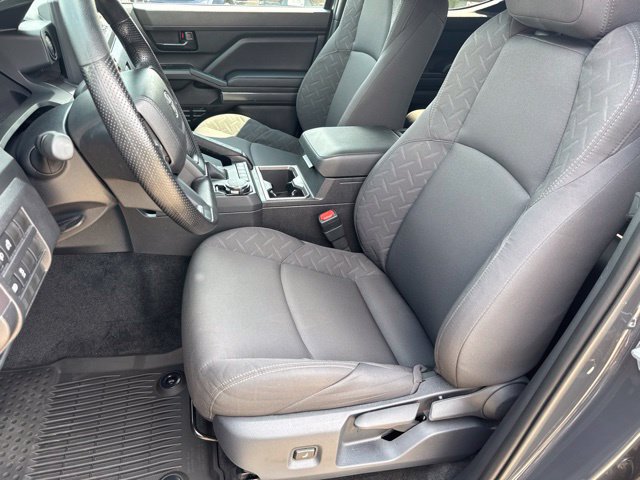 Used 2026 Toyota Tacoma SR5 AWD/4WD image 7