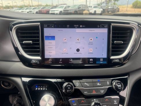 New 2026 Chrysler Voyager LX FWD image 28