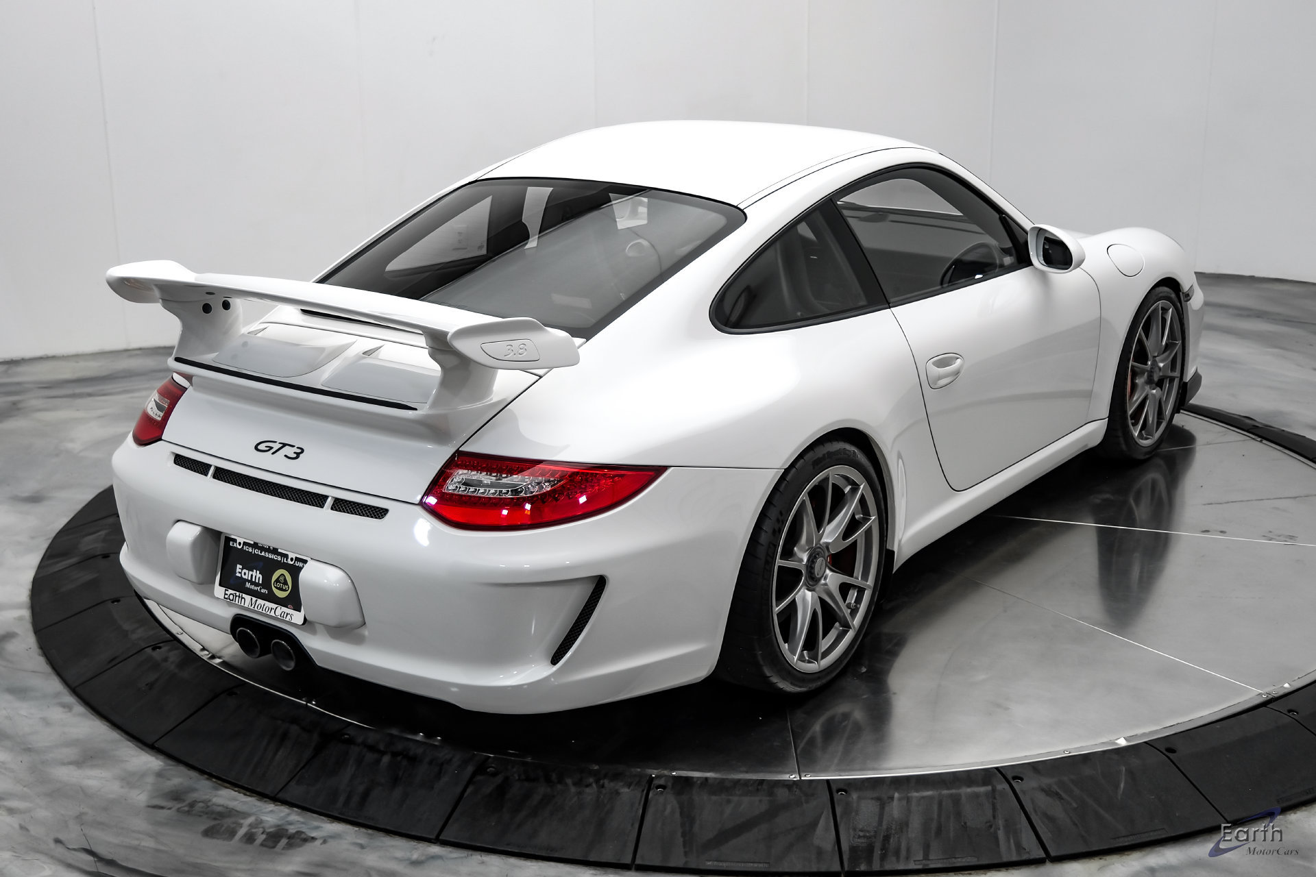 Used 2010 Porsche 911 GT3 RWD image 22