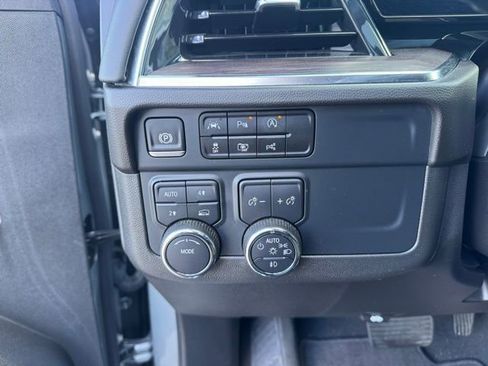 Used 2025 Chevrolet Tahoe LT w/ Comfort Package image 21