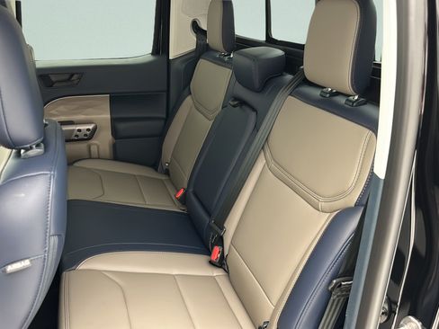 New 2026 Ford Maverick Lariat AWD/4WD image 12