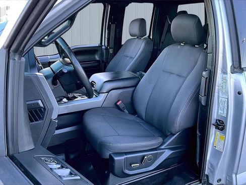 Used 2016 Ford F150 XLT w/ Equipment Group 302A Luxury image 22