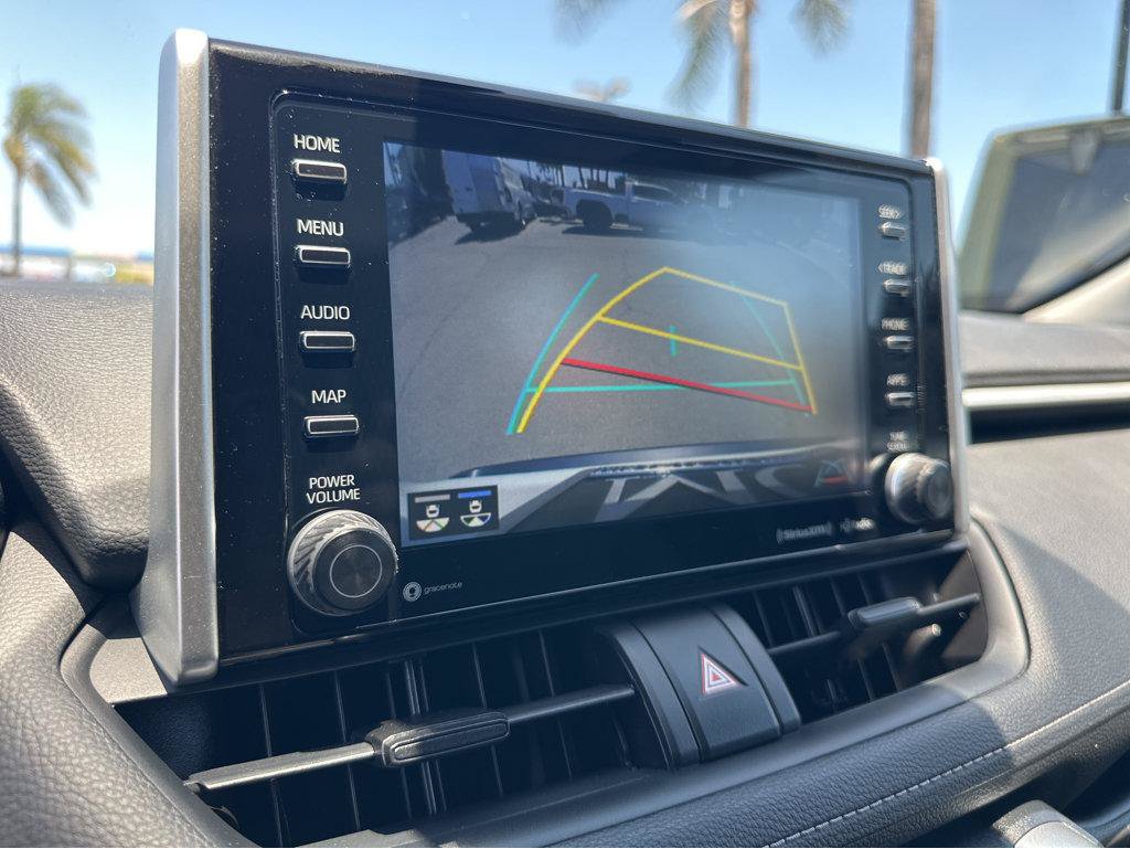Used 2021 Toyota RAV4 XLE w/ Convenience Package FWD image 6