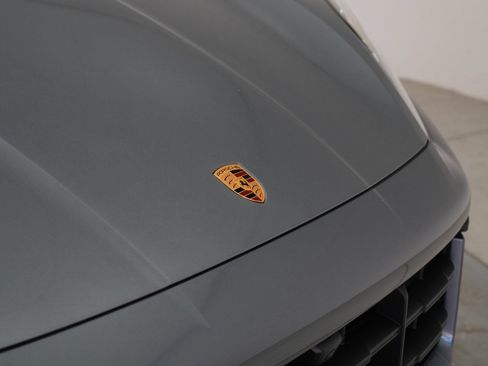 Used 2026 Porsche Cayenne GTS AWD/4WD image 5