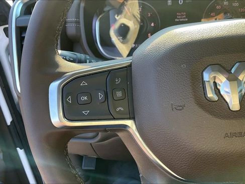 Used 2025 RAM 2500 Laramie AWD/4WD image 17
