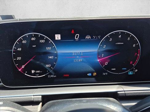 Used 2024 Mercedes-Benz GLS 580 4MATIC image 11