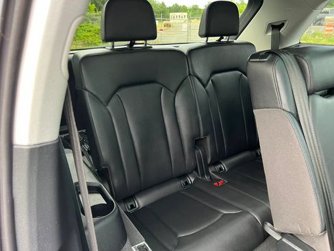 Used 2019 Audi Q7 3.0T Premium Plus AWD/4WD image 21