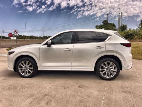 Used 2025 MAZDA CX-5 AWD 2.5 S w/ Premium Plus Pkg image 4