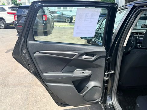 Used 2015 Honda Fit LX image 37
