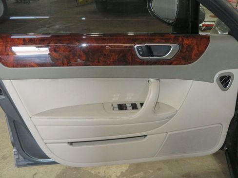 Used 2006 Bentley Flying Spur Flying Spur AWD/4WD image 15