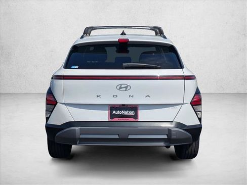 Used 2026 Hyundai Kona SEL Premium FWD image 7