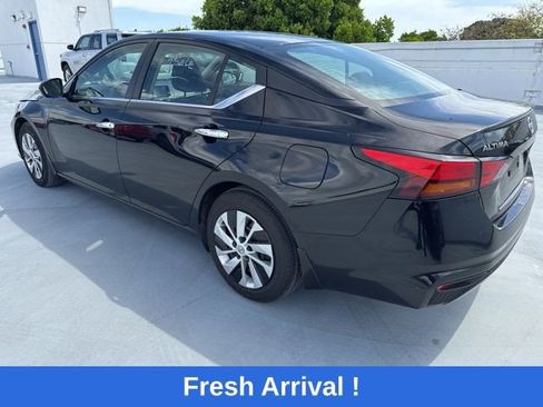 Used 2024 Nissan Altima 2.5 S image 14