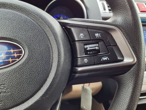 Used 2019 Subaru Outback 2.5i AWD/4WD image 16