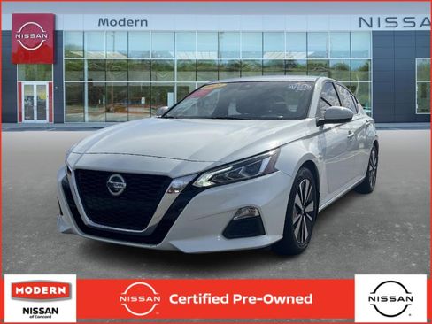 Certified 2021 Nissan Altima 2.5 SV image 1