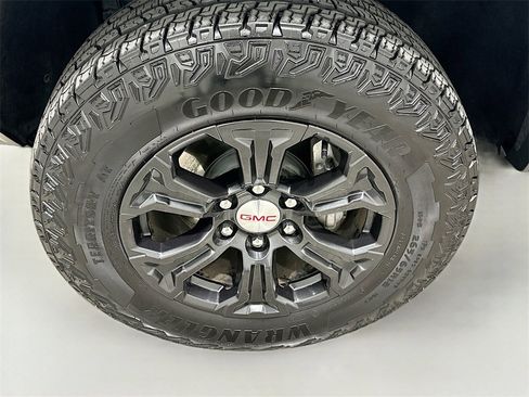 Used 2024 GMC Canyon Elevation w/ Convenience Package image 31
