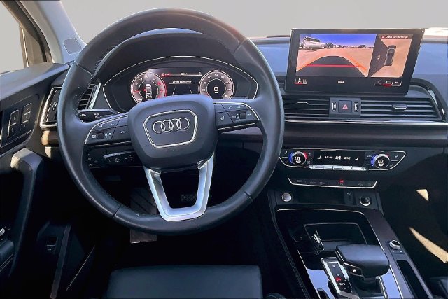 Used 2023 Audi Q5 2.0T Premium Plus w/ Premium Plus Package AWD/4WD image 5