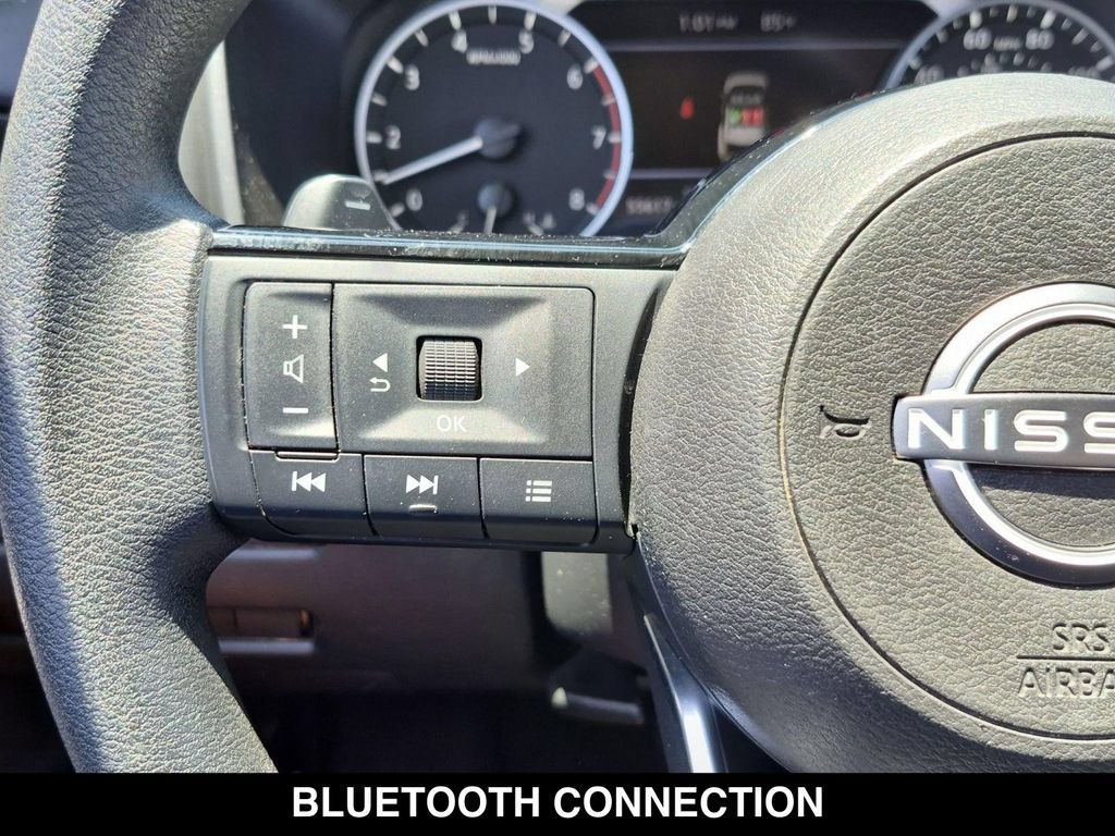 Used 2023 Nissan Rogue SV FWD image 17