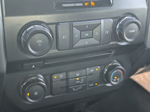 Used 2016 Ford F150 XLT RWD image 21