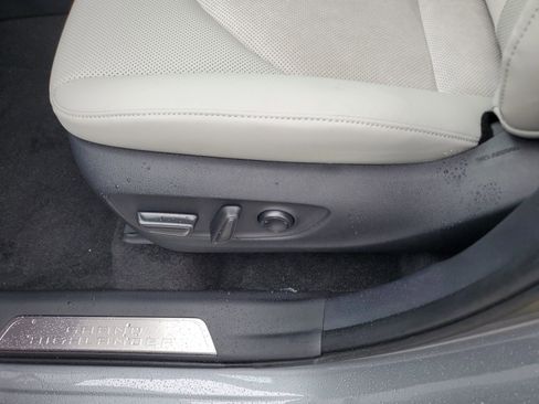 New 2026 Toyota Grand Highlander AWD Hybrid image 19