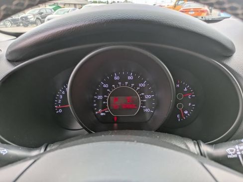 Used 2019 Kia Soul + FWD image 12