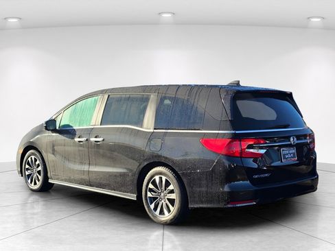 Used 2023 Honda Odyssey EX-L image 4