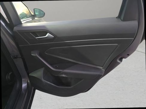 Used 2021 Volkswagen Jetta R-Line image 18