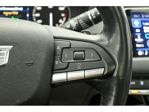 Certified 2023 Cadillac XT4 Premium Luxury image 39