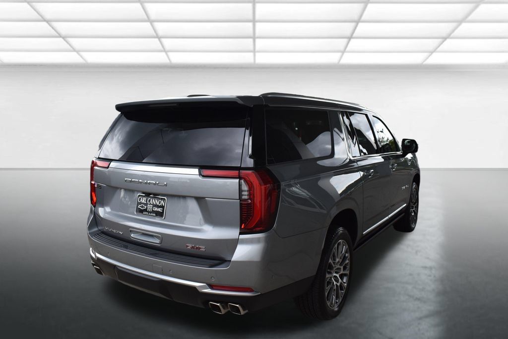Used 2026 GMC Yukon XL Denali w/ Sun & Power Step Package AWD/4WD image 8