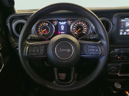 Used 2023 Jeep Gladiator Sport AWD/4WD image 14