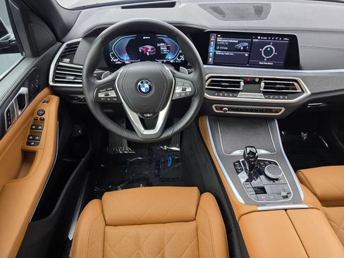 Used 2023 BMW X5 xDrive45e w/ Luxury Seating Package AWD/4WD image 13