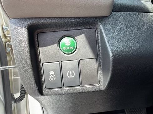 Used 2016 Honda HR-V EX-L image 20