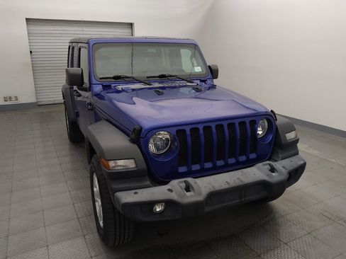 Used 2018 Jeep Wrangler Unlimited Sport S AWD/4WD image 14