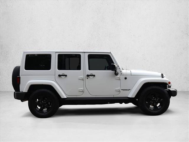 Used 2015 Jeep Wrangler Unlimited Sahara AWD/4WD image 4