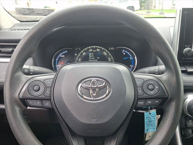 Certified 2025 Toyota RAV4 LE AWD/4WD image 18