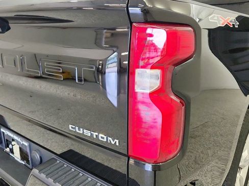 Used 2024 Chevrolet Silverado 1500 Custom AWD/4WD image 15