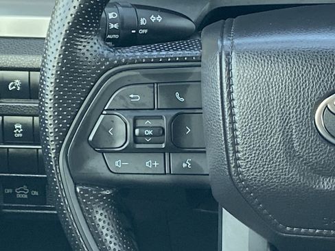 Certified 2026 Toyota Tacoma SR5 image 18