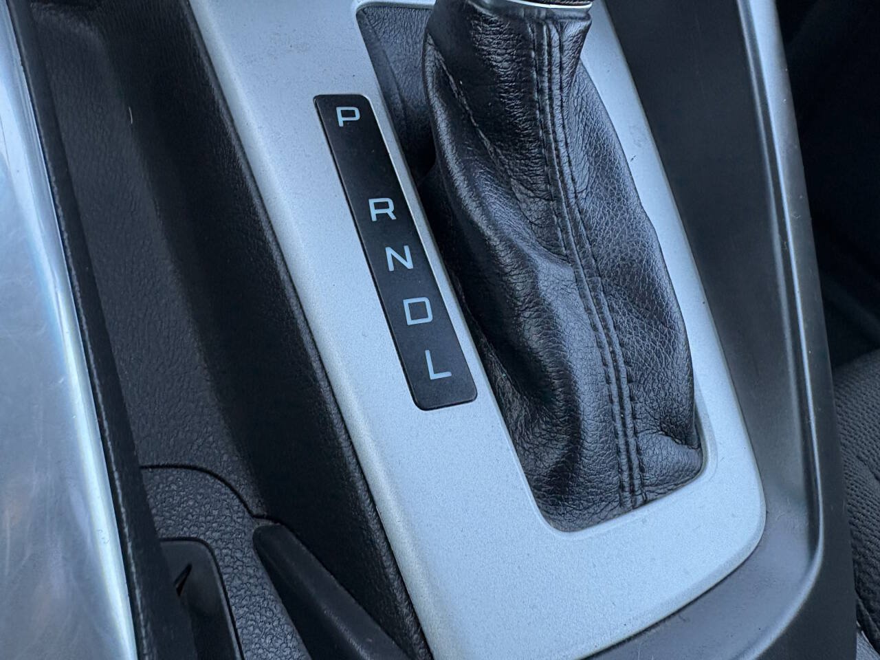 Used 2013 Ford Focus SE w/ SE Winter Pkg FWD image 5