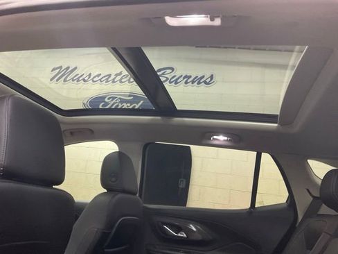 Used 2023 GMC Terrain Denali AWD/4WD image 16