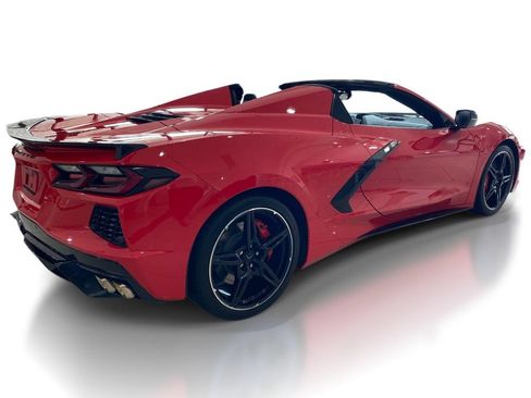 Used 2023 Chevrolet Corvette Stingray Premium Conv w/ Z51 Performance Package RWD image 5