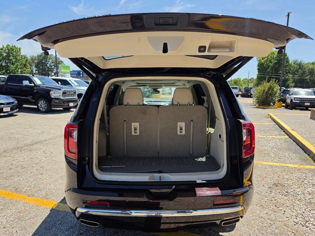Used 2021 GMC Acadia Denali w/ Trailering Package AWD/4WD image 19