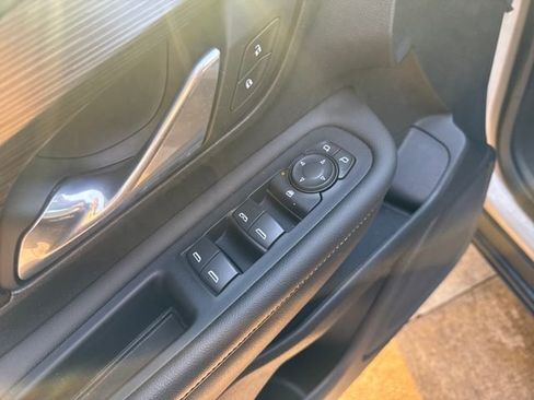 Certified 2023 GMC Terrain SLE w/ Driver Convenience Package image 22