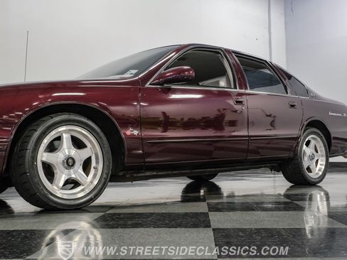 Used 1996 Chevrolet Impala SS RWD image 22