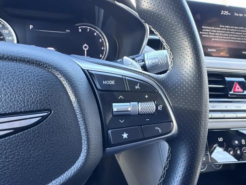 Used 2025 Genesis G70 2.5T AWD/4WD image 16