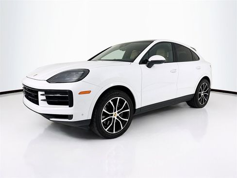 Certified 2024 Porsche Cayenne Coupe image 1