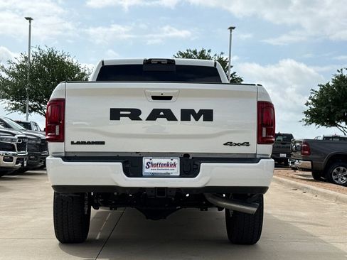 New 2026 RAM 2500 Laramie AWD/4WD image 8