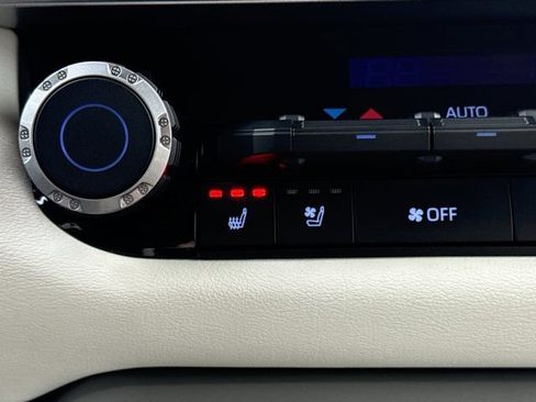 Used 2024 Toyota Tundra Capstone image 22