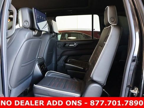 New 2026 GMC Yukon XL AT4 Ultimate AWD/4WD image 17