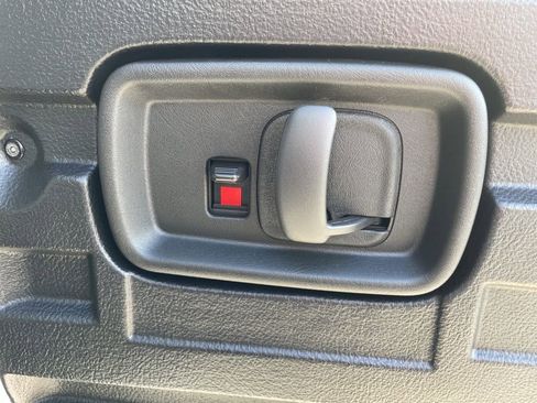 New 2025 Chevrolet Express 2500 image 36